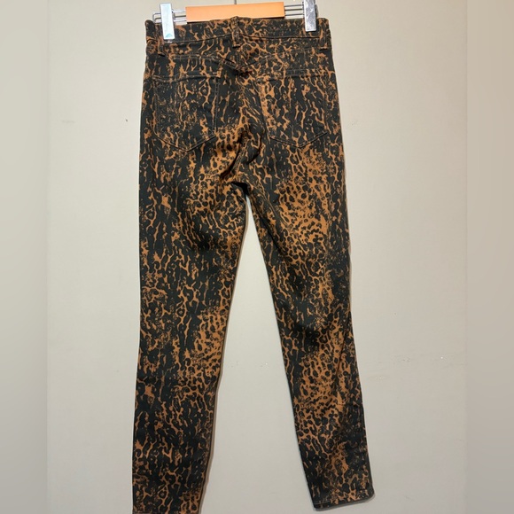 J BRAND Alana Jacquard Jeans - Picture 7 of 8